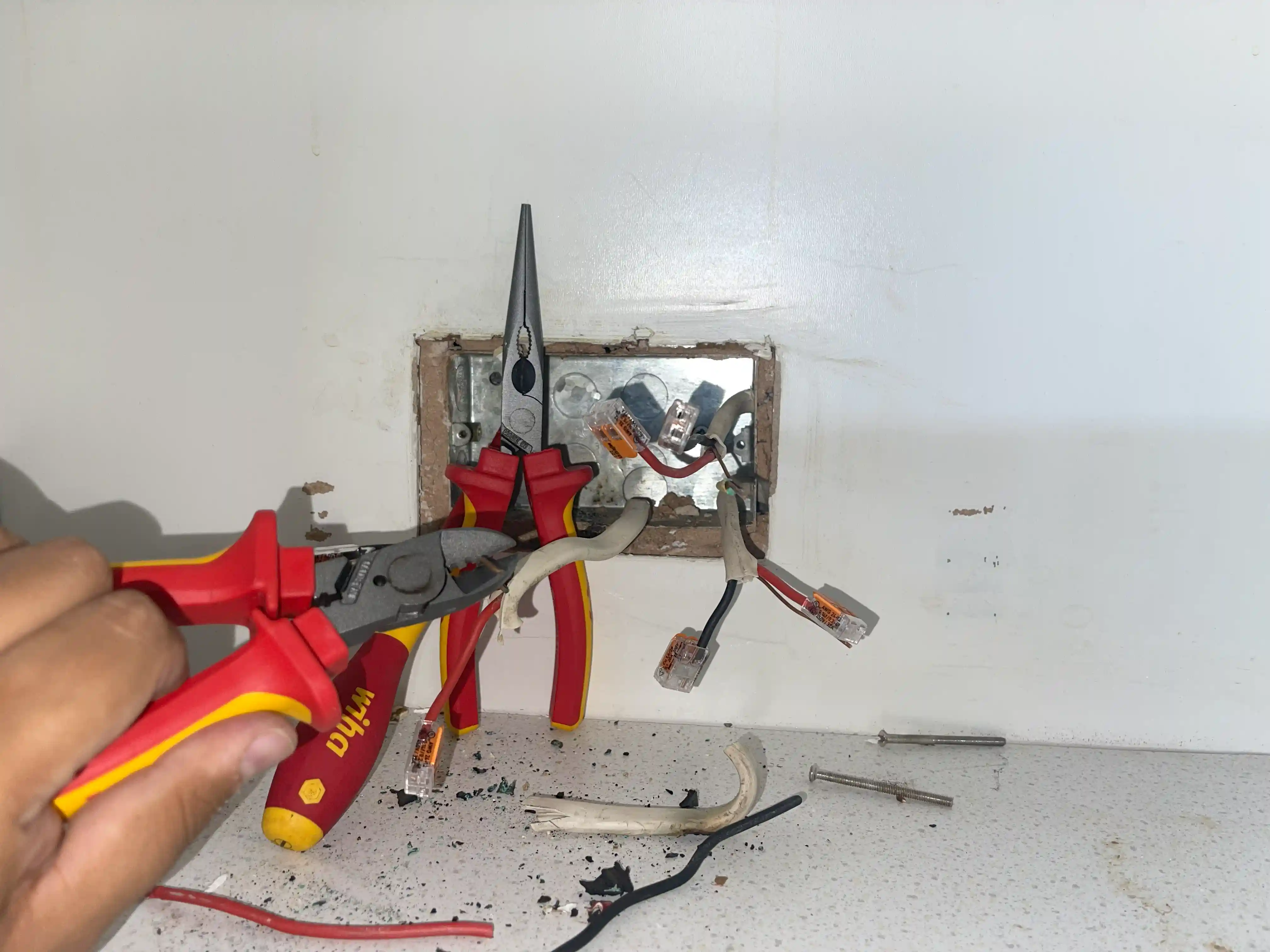 Emergency Electrician Thatcham